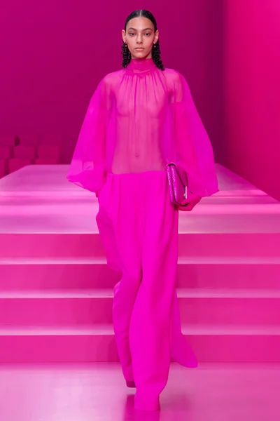Look 4